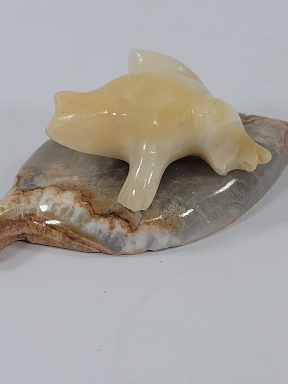 Vintage Carved Onyx Stone Frog On Leaf